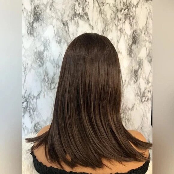 Dark Chocolate Brown Mid Short Wig with bangs - Picture 2 of 5